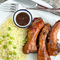 White plate with Spareribs and Steamed Rice