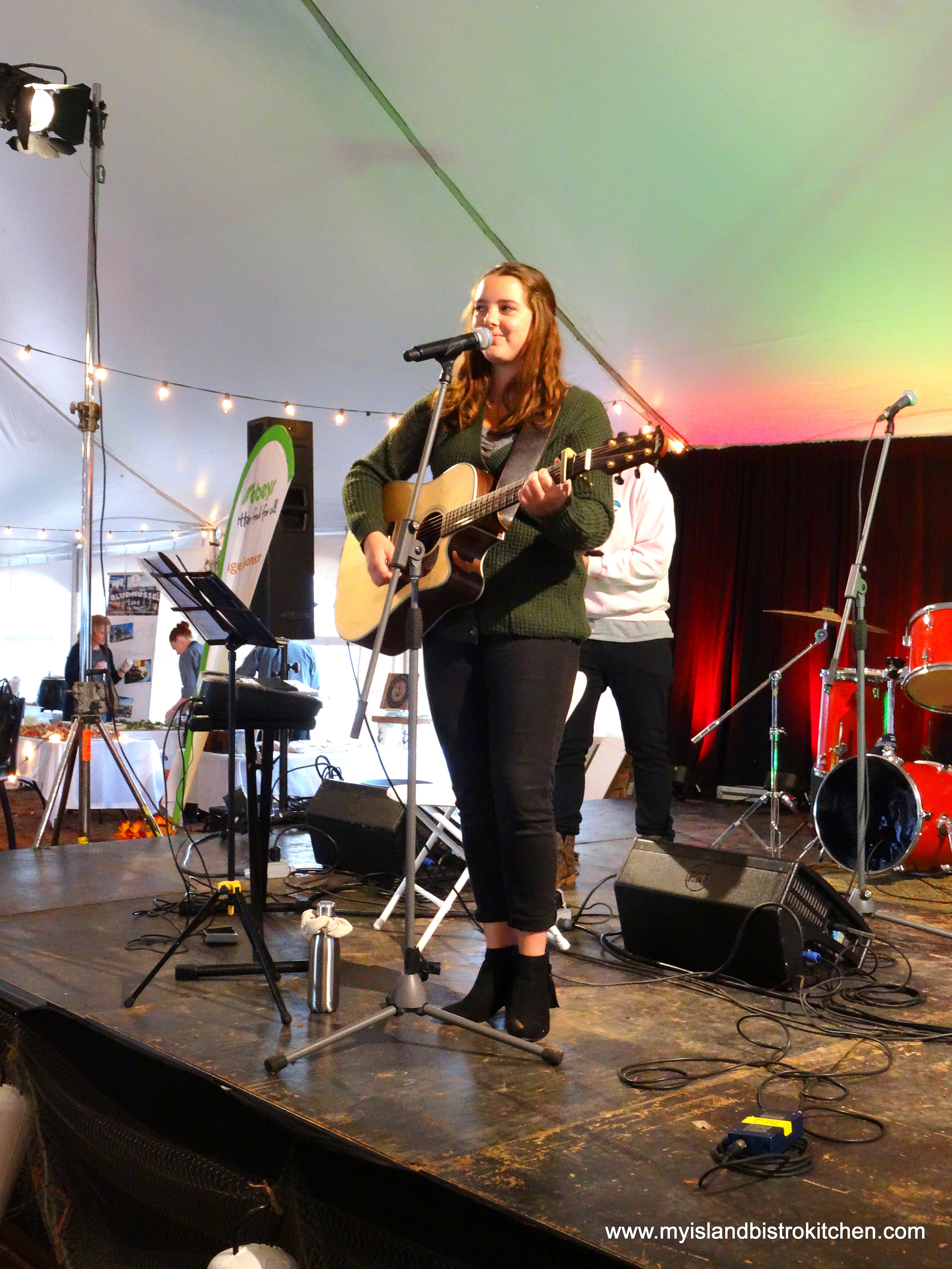 Olivia Blacquiere Performing at "Taste of North Rustico" PEI Fall Flavours 2017 Event
