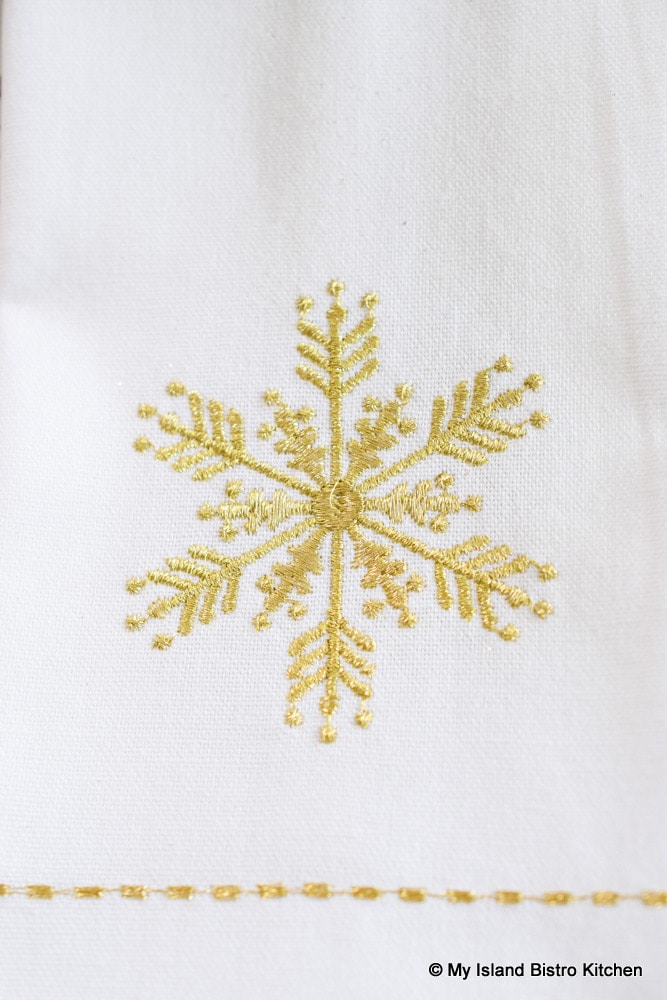 Snowflake Motif Napkins