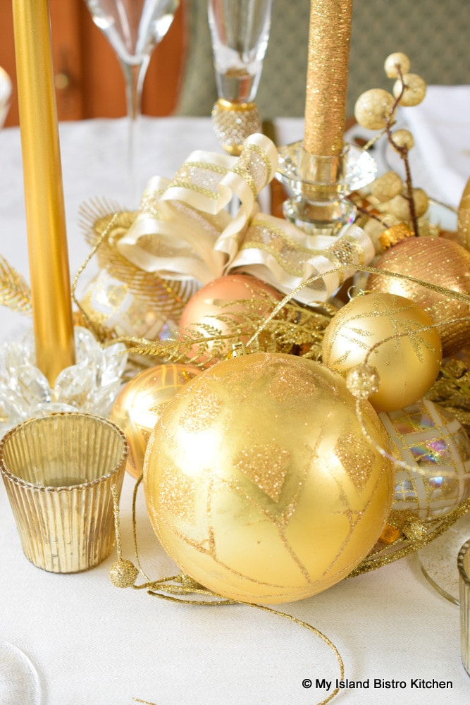 Glamorous Gold Plated Christmas Tablesetting