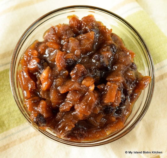Small bowl of Green Tomato Mincemeat