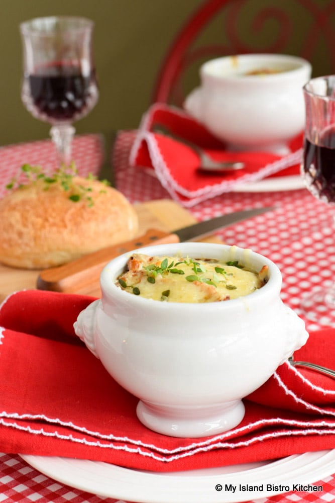 A supper of French Onion Soup