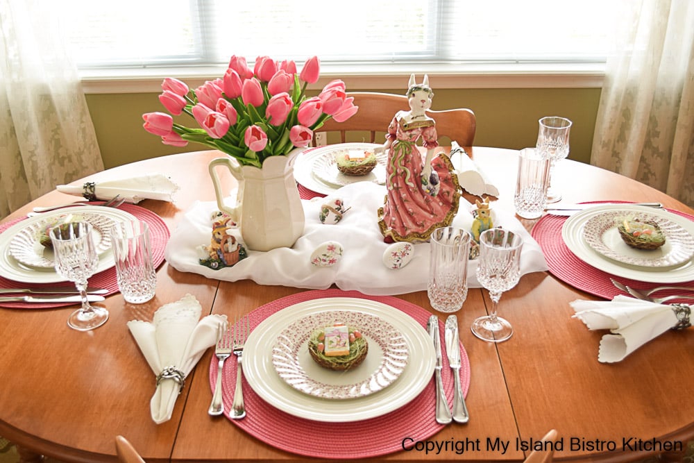 Pink color-themed Easter tablescape